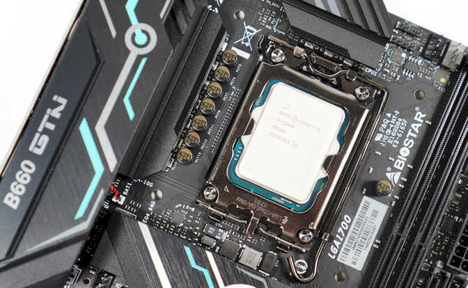 Intel 酷睿i3-12100性能测试：单核能跟i9-11900K叫板？