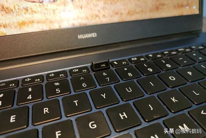 华为MateBook D 14 2022款笔记本使用体验，优点不足很明显