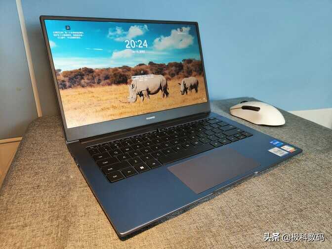 华为MateBook D 14 2022款笔记本使用体验，优点不足很明显