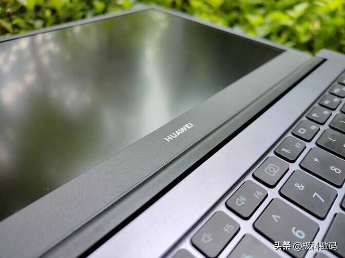 华为MateBook D 14 2022款笔记本使用体验，优点不足很明显