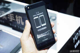 让阅读更有意思：YotaPhone 3上手体验