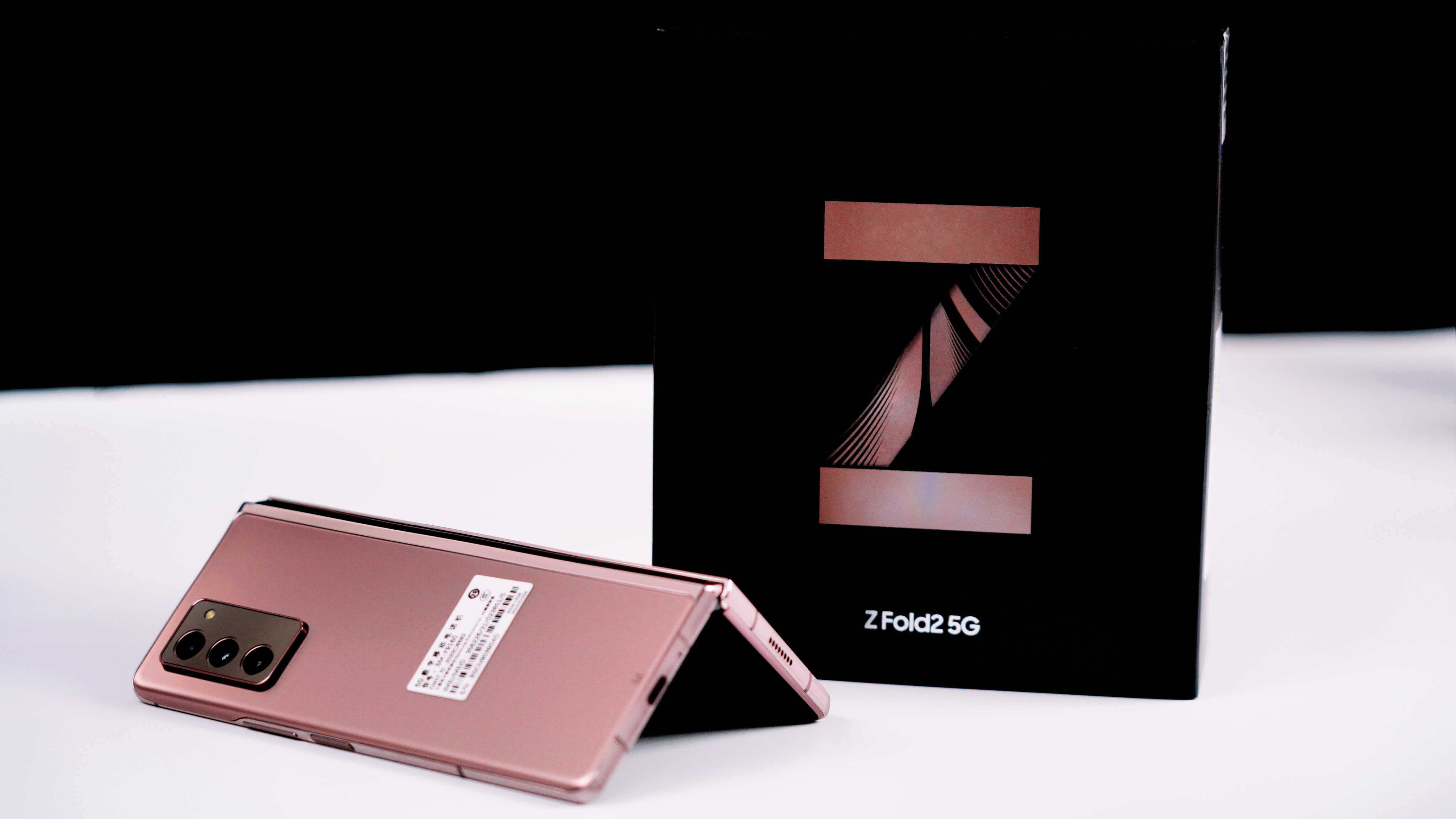 三星Galaxy Z Fold2开箱,最真实的使用体验