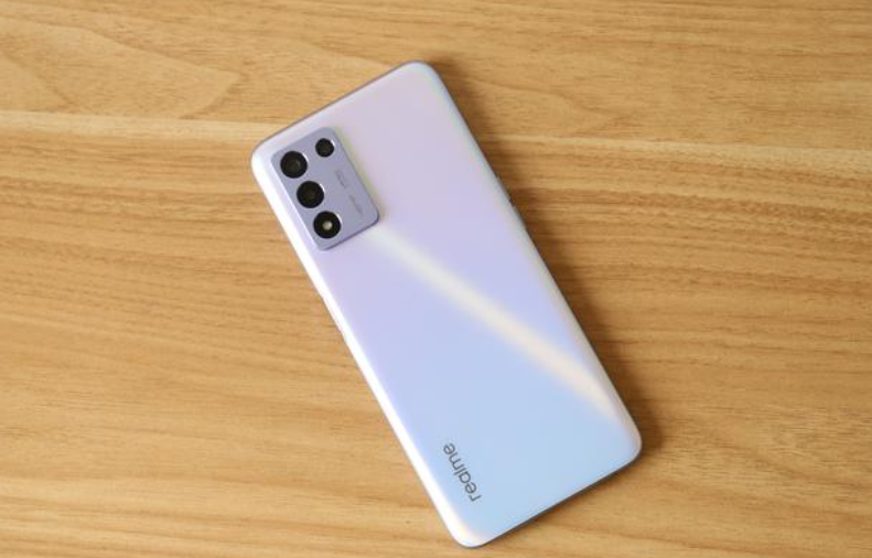 Realme Q3S挑战双十一，骁龙778G+144Hz，6+128GB仅售1499