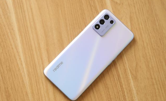 Realme Q3S挑战双十一，骁龙778G+144Hz，6+128GB仅售1499