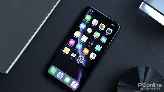 除了比XS边框更宽，iPhone XR 的屏幕还有这些秘密