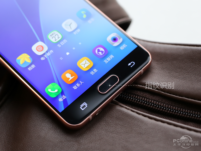 全新Galaxy A7评测:手感和大屏可以兼得?