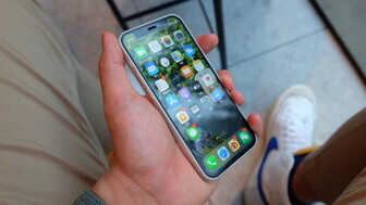 iPhone 12 mini值不值得买?国产新旗舰已给出答案