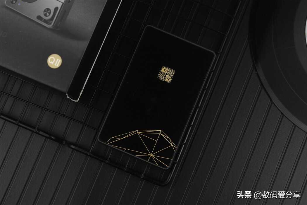 小身板，大内涵！爱国者EROS Q2体验：还原真实，让你听见好声音