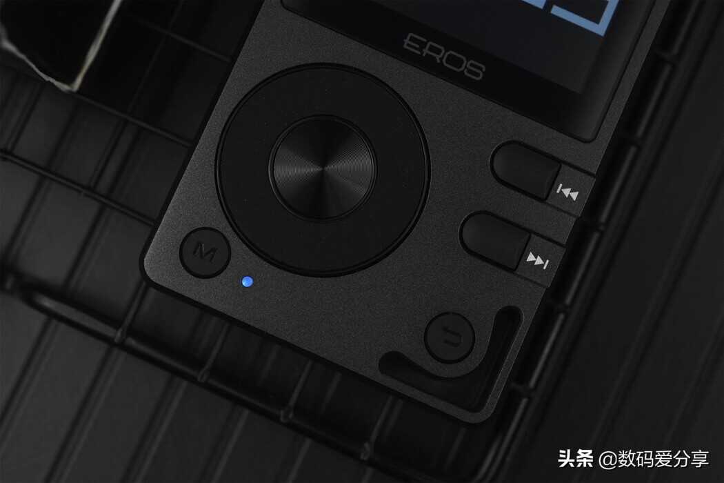 小身板，大内涵！爱国者EROS Q2体验：还原真实，让你听见好声音