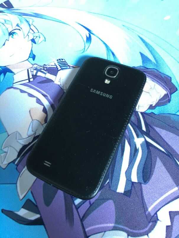 三星Galaxy S4简评，4年前的旗舰