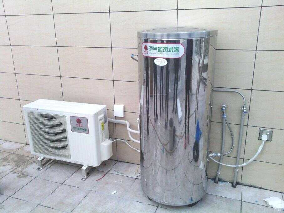 空气能热水器和电热水器哪个更省电？对比一下，优劣一目了然