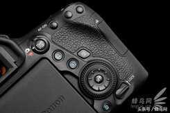 最高性价比入门全画幅 佳能EOS 6DMark II 深度评测