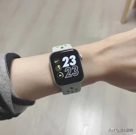Apple Watch SE值得买吗？普通人上手体验，看完再决定买不买