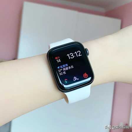 Apple Watch SE值得买吗？普通人上手体验，看完再决定买不买