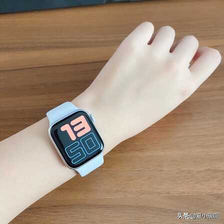 Apple Watch SE值得买吗？普通人上手体验，看完再决定买不买