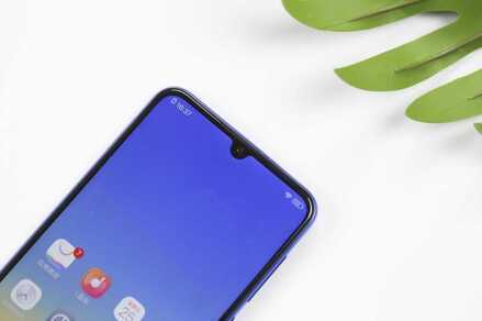 水滴屏+128GB大内存！vivo Z3i 标准版全面测评，不输旗舰体验