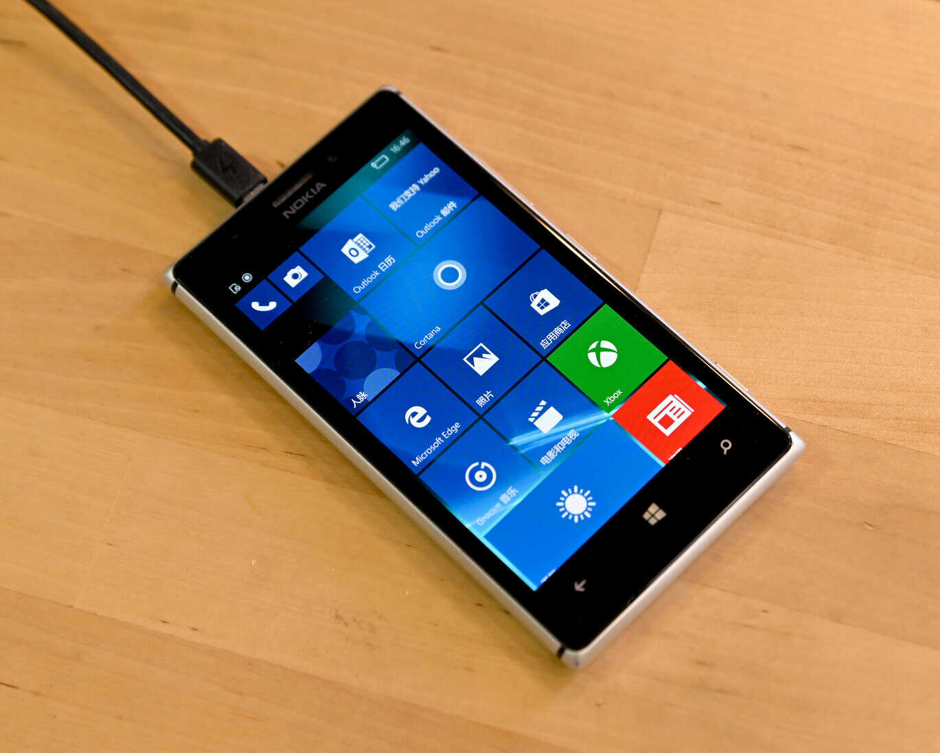 3G时代最后的荣光——诺基亚Lumia925