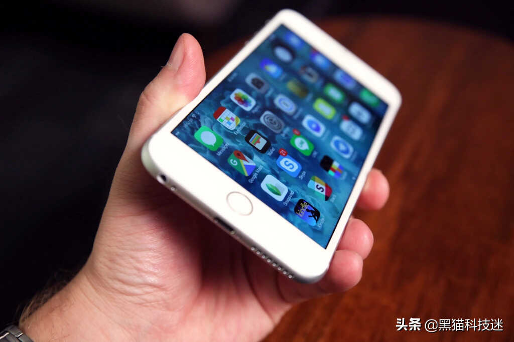 iOS16适配清单：3GB运存以下将面临淘汰，iPhone 7也凉了？