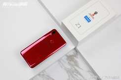 vivo Z1评测：颜值超群，同价位杀手级配置