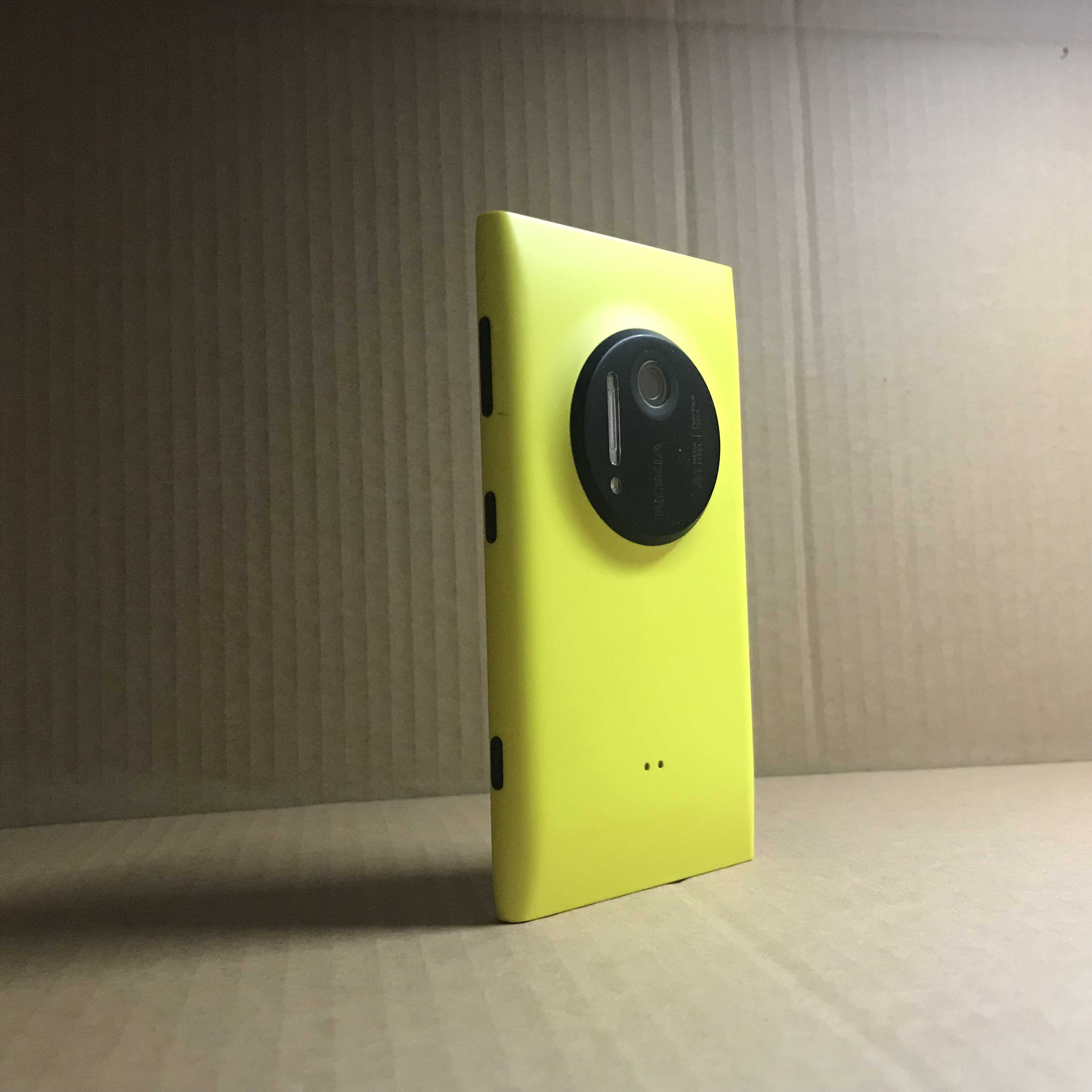 （怀旧篇）曾经的机皇Lumia 1020在2019年，还能发挥多少的能量