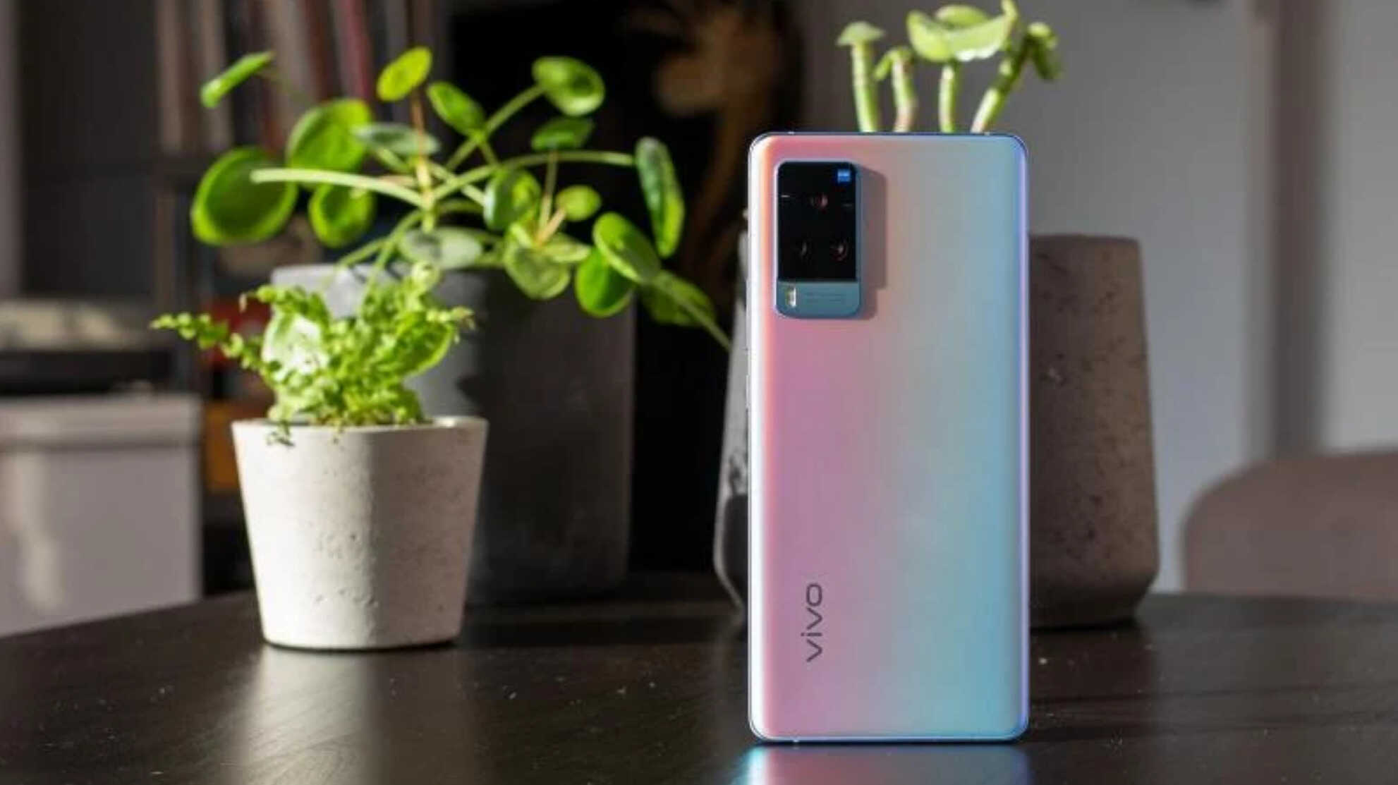 Vivo X60 Pro评测：一款功能强大旗舰产品，轻薄的设计和强大的镜头