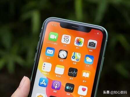 直降2400元，2022年了，iPhone11还值不值得买？