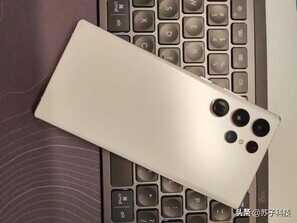 100倍变焦+大屏S Pen+IP68防水，安卓机皇跌价1400元