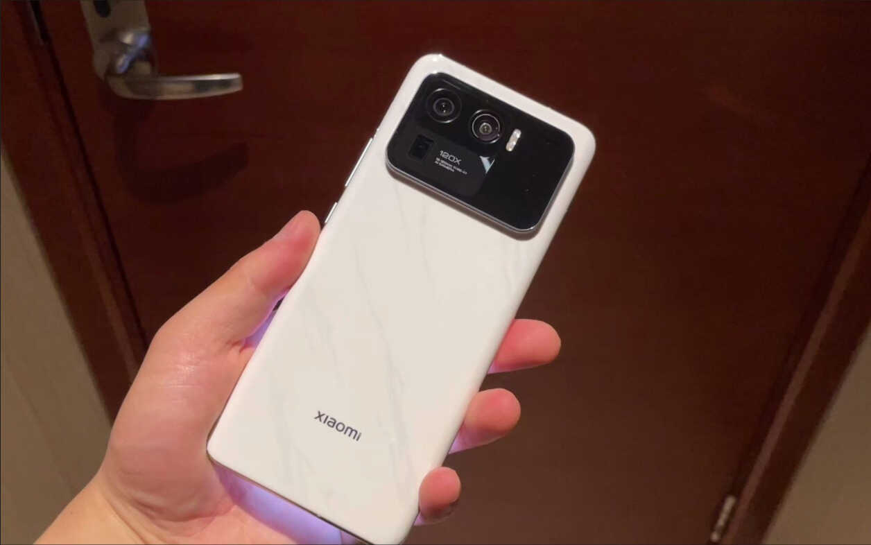 目前拍照实力最强的三款手机,iPhone13Pro也只配排在第四