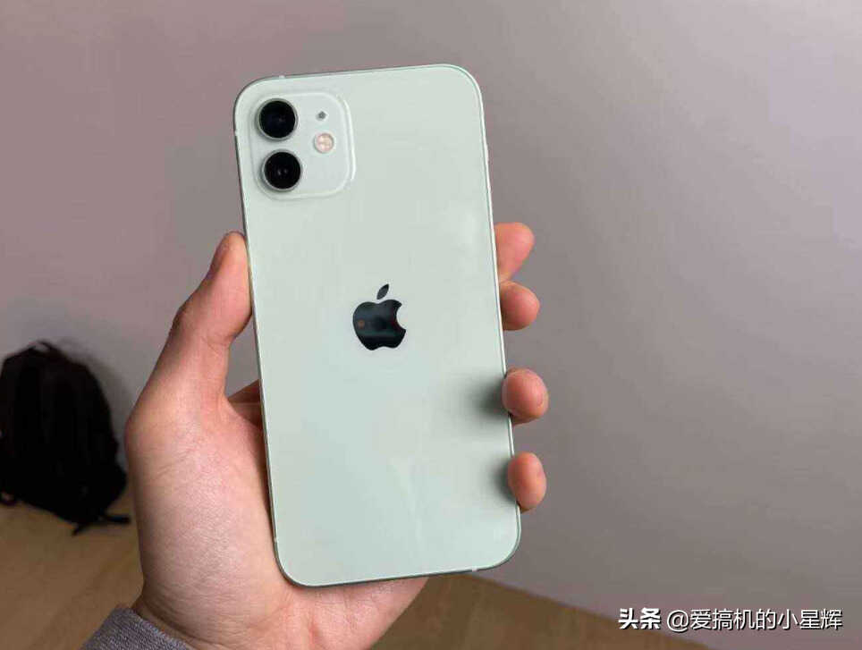 全球销量破亿的苹果手机，现已跌至3280元，A13芯片+iOS15+双摄