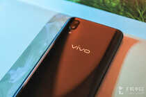 vivo X21屏幕指纹版评测：爆款的标杆