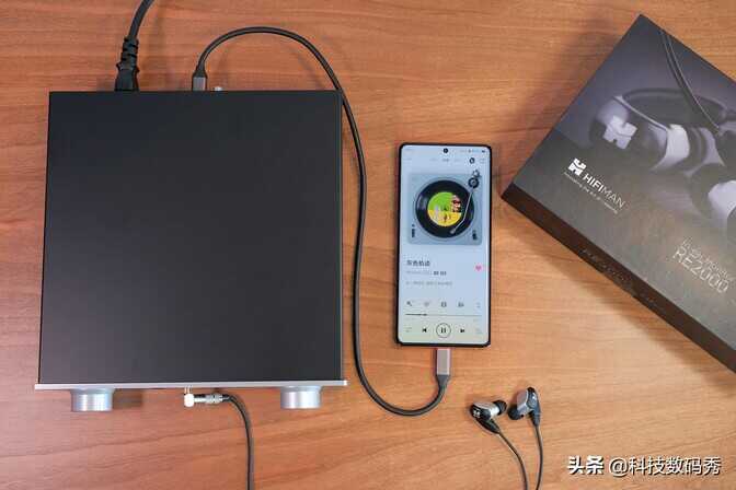 年轻人的第一台桌面台放，HIFIMAN EF400解码耳放一体机测评