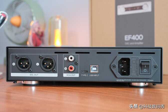 年轻人的第一台桌面台放，HIFIMAN EF400解码耳放一体机测评