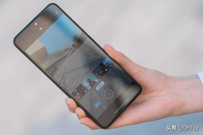 Redmi Note11 Pro手机深度评测 | 超出预期很多的史上最强“小金刚”