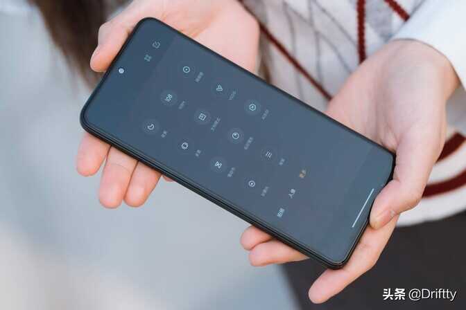 Redmi Note11 Pro手机深度评测 | 超出预期很多的史上最强“小金刚”