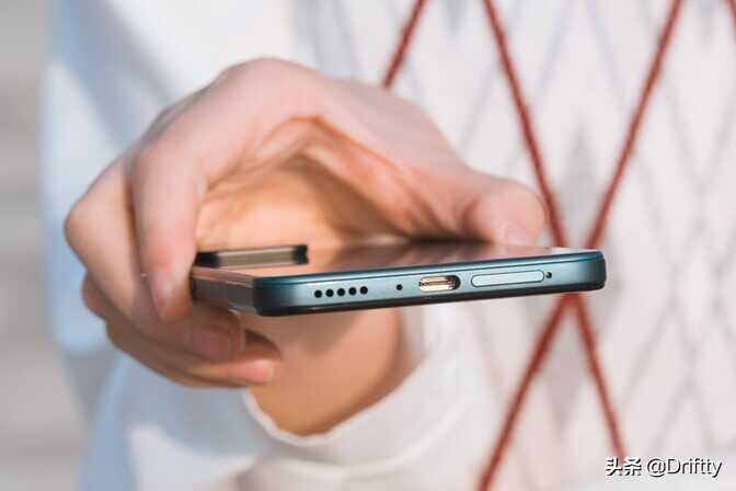 Redmi Note11 Pro手机深度评测 | 超出预期很多的史上最强“小金刚”