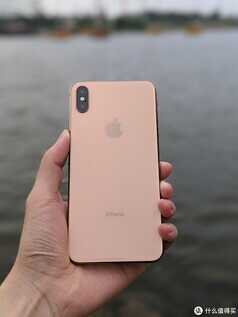 都2021年了,苹果iPhone Xs Max还值不值得买?