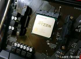 AMD 1700锐龙处理器开箱体验：鲁大师跑分近15万！