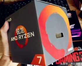 AMD 1700锐龙处理器开箱体验：鲁大师跑分近15万！