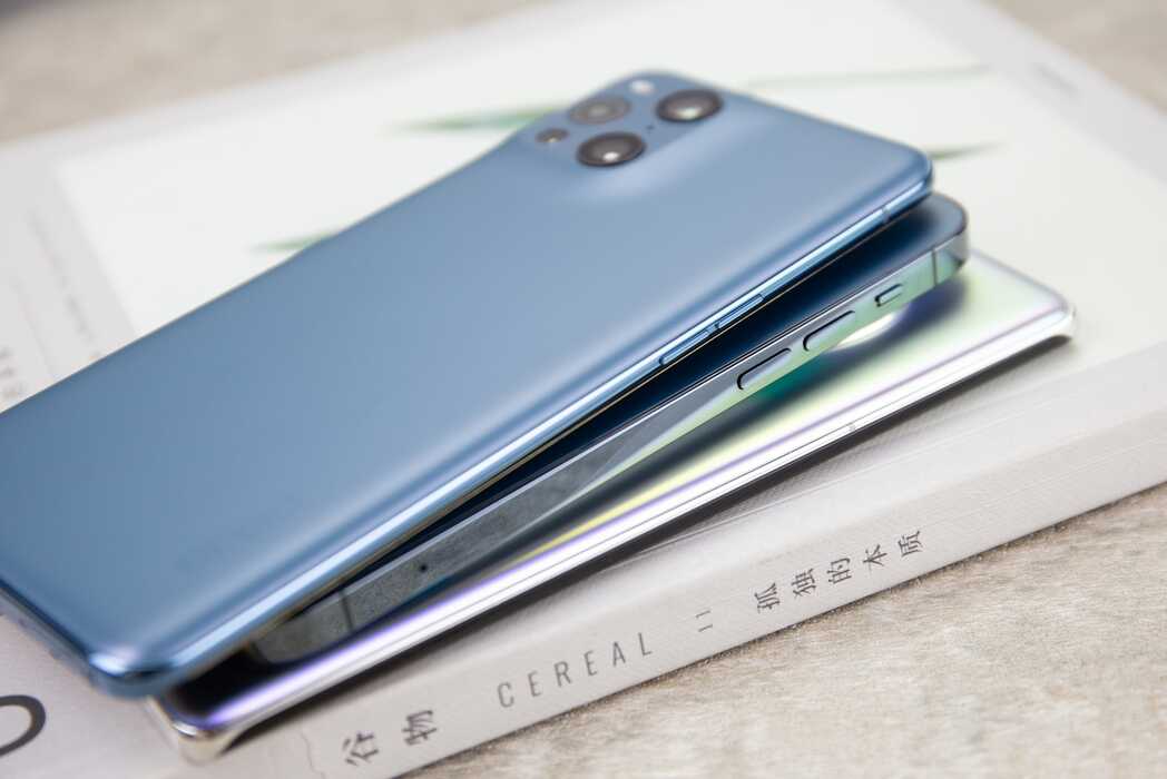 2022年值得入手的两款旧旗舰，到底Find X3和小米11哪个好？