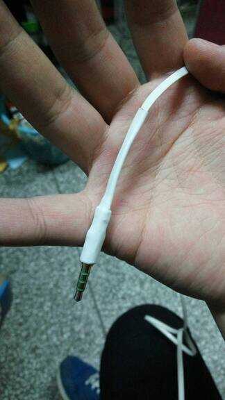 耳机坏了不要扔，宿舍内教你分分钟修复