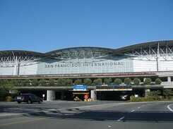 800px-San_Francisco_International_Airport_International_Terminal.jpg