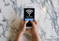 手机无线wifi不可上网怎么解决（无线有信号手机不能上网解决方法）
