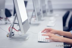 新买的u盘要如何正确使用（u盘在车上的正确使用方法）
