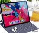 ipad怎么截屏轻点两下点哪里（使用手势进行截图方法）
