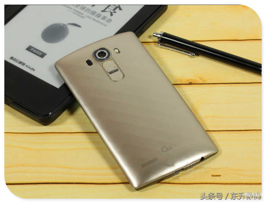 LG G4实测：曲面屏幕，B门快门模式，快速充电