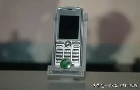 重温经典！索爱K310C手机，2006年手机市场潮流风向标