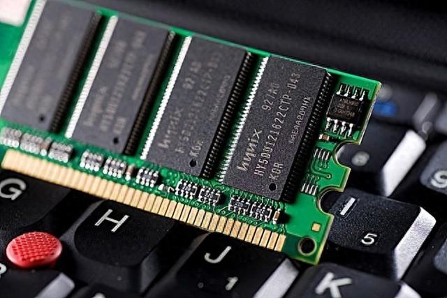 Kingston FURY超级野兽DDR5-6000 RGB内存评测 低时序更能超